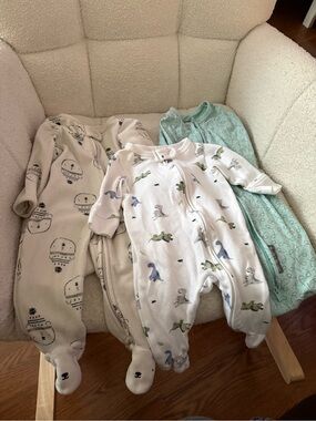 Baby Footed Sleepers - White, Cream, Mint Dinosaur & Swaddle with Patterned Blue